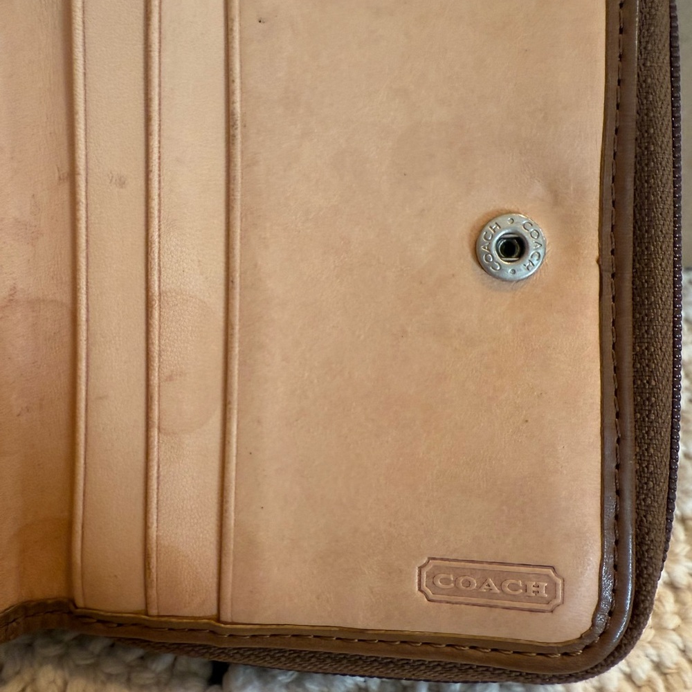 Coach Vintage Monogram Leather Zip Around Wallet - Picture 6 of 8